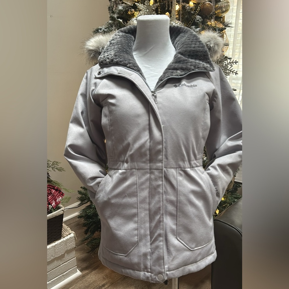 Columbia Gray Ski Jacket with Faux Fur Trim Girls-Small